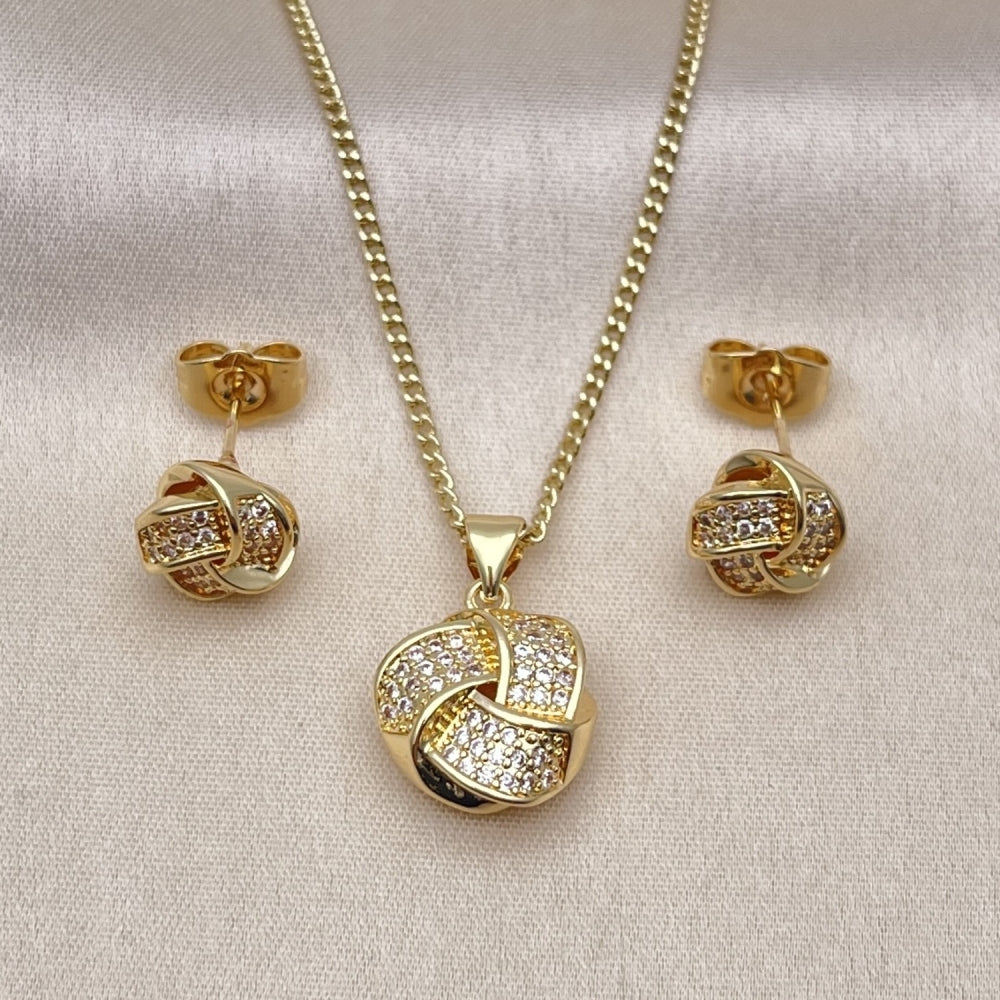 Oro Laminado Earring and Pendant Adult Set, Gold Filled Style Love Knot Design, with White Micro Pave, Polished, Golden Finish