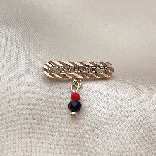 Oro Laminado Basic Brooche, Gold Filled Style Nameplate Design, with Black and Orange Red Crystal, Polished, Golden Finish