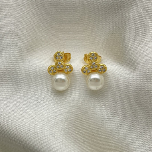 Oro Laminado Stud Earring, Gold Filled Style with White Micro Pave and Ivory Pearl, Polished, Golden Finish