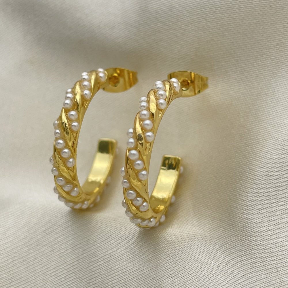 Oro Laminado Stud Earring, Gold Filled Style Twist Design, with Ivory Pearl, Polished, Golden Finish