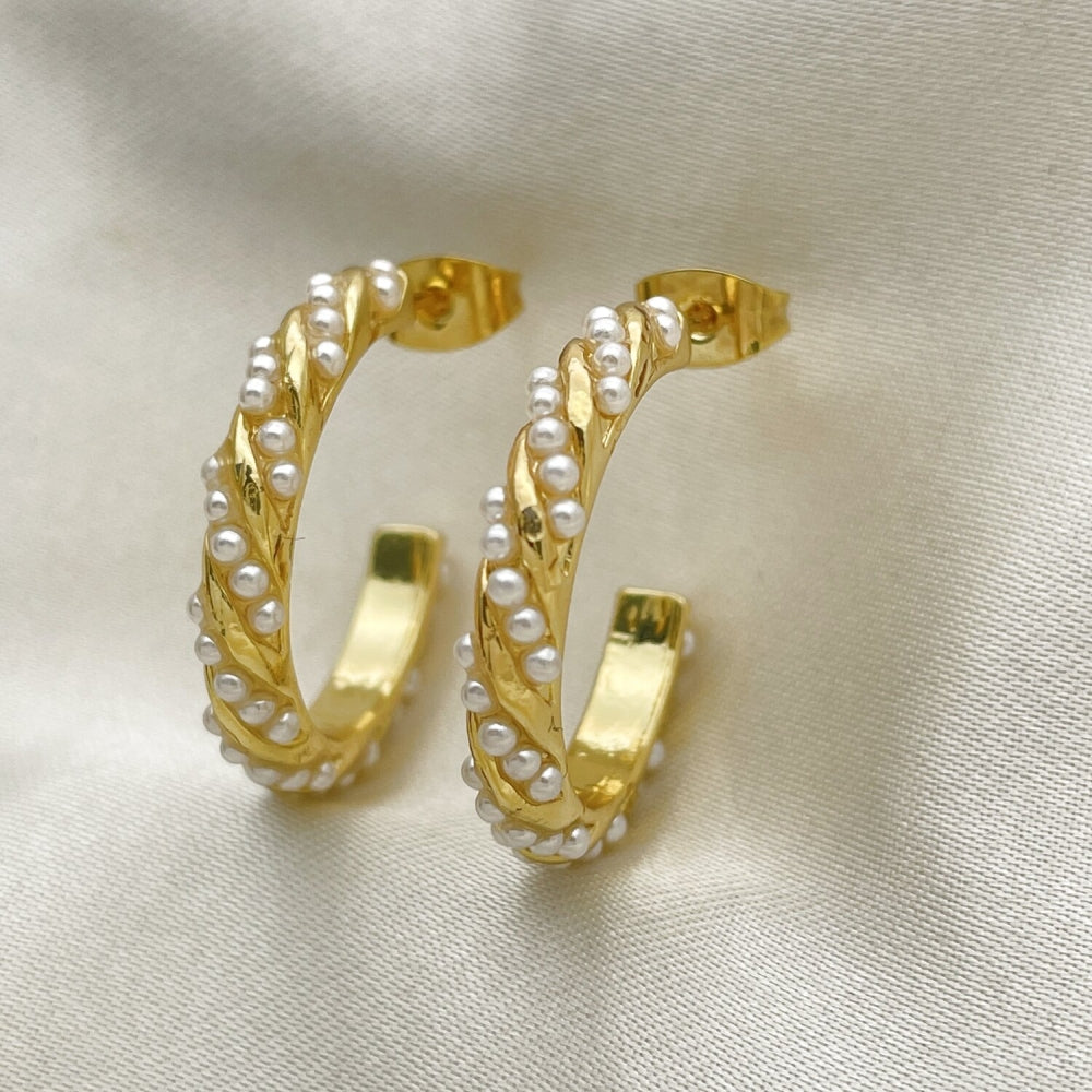 Oro Laminado Stud Earring, Gold Filled Style Twist Design, with Ivory Pearl, Polished, Golden Finish