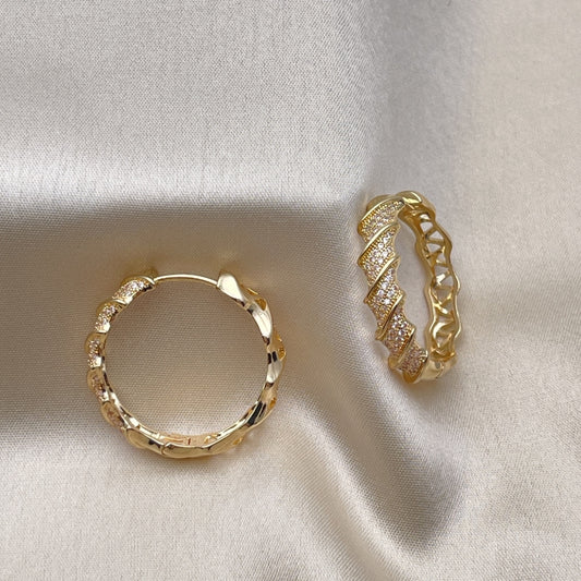 Oro Laminado Huggie Hoop, Gold Filled Style Twist Design, with White Micro Pave, Polished, Golden Finish