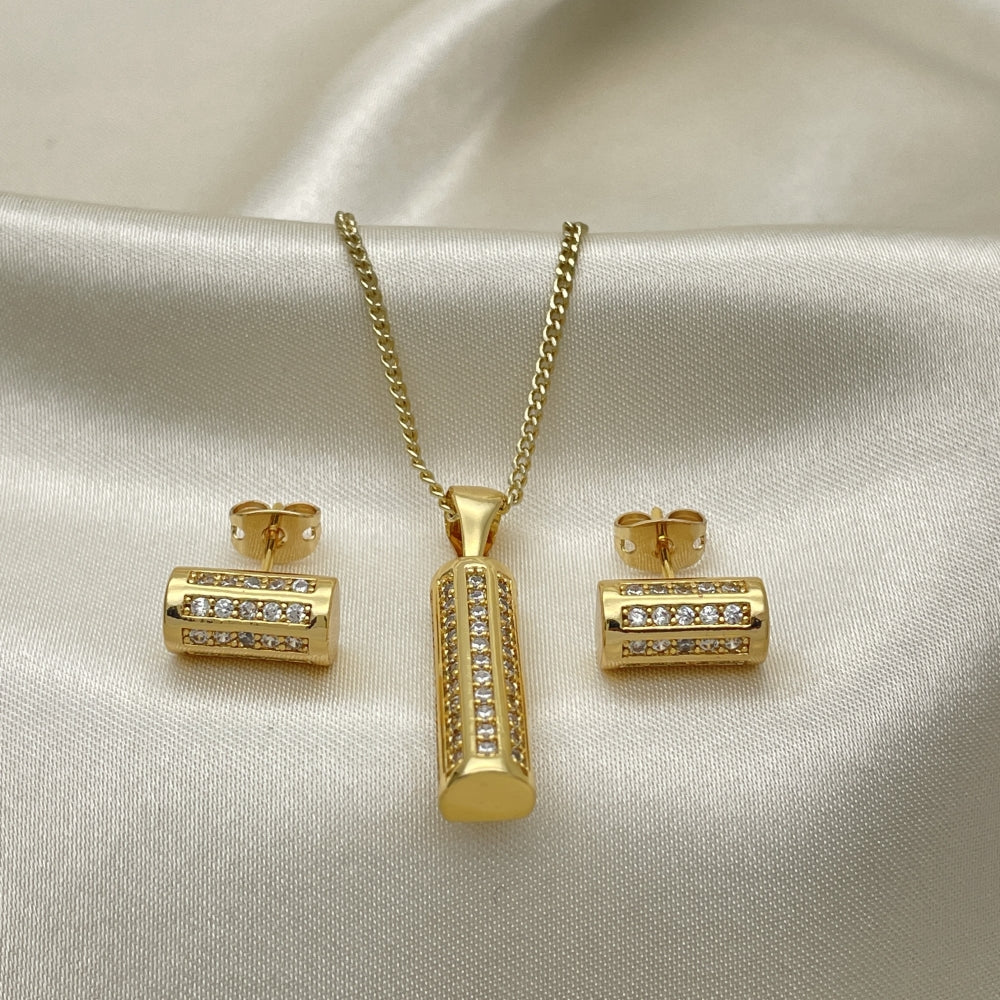 Oro Laminado Earring and Pendant Adult Set, Gold Filled Style with White Micro Pave, Polished, Golden Finish