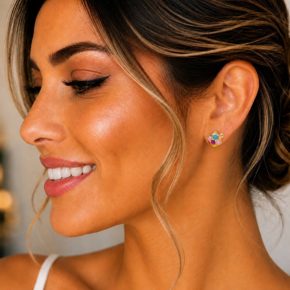 Oro Laminado Stud Earring, Gold Filled Style Turtle Design, Multicolor Enamel Finish, Golden Finish
