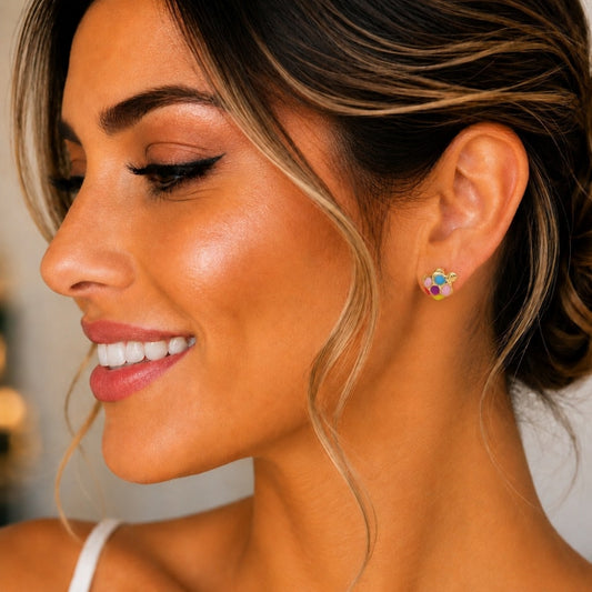Oro Laminado Stud Earring, Gold Filled Style Turtle Design, Multicolor Enamel Finish, Golden Finish