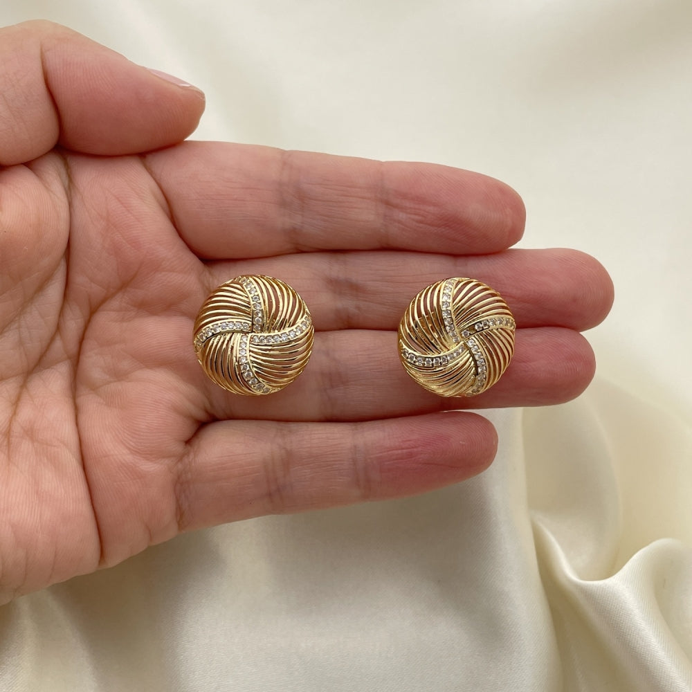 Oro Laminado Stud Earring, Gold Filled Style with White Micro Pave, Polished, Golden Finish
