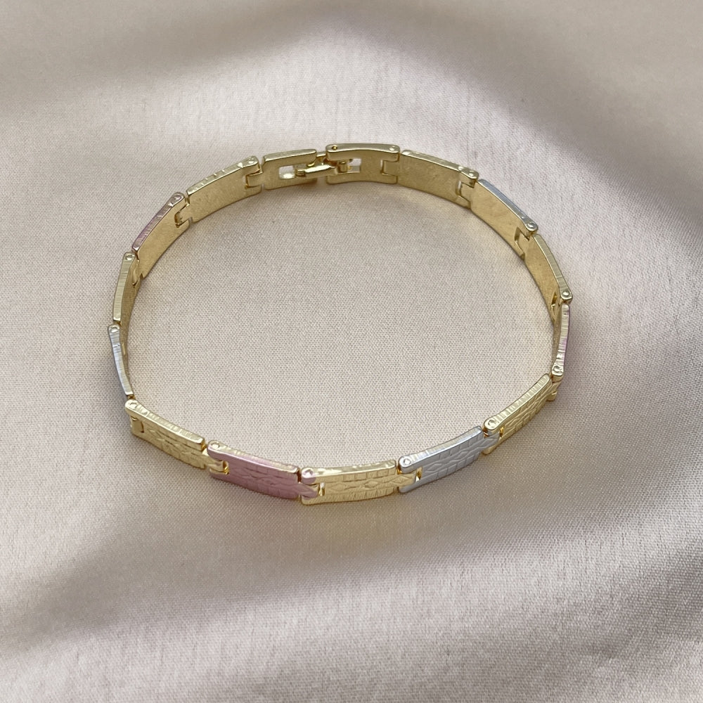 Oro Laminado Solid Bracelet, Gold Filled Style Diamond Cutting Finish, Tricolor