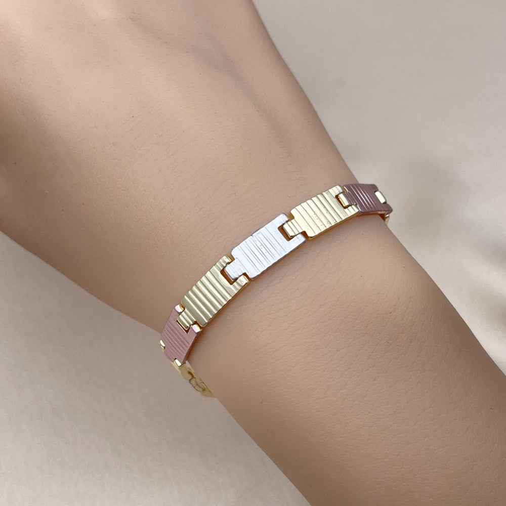 Oro Laminado Solid Bracelet, Gold Filled Style Diamond Cutting Finish, Tricolor