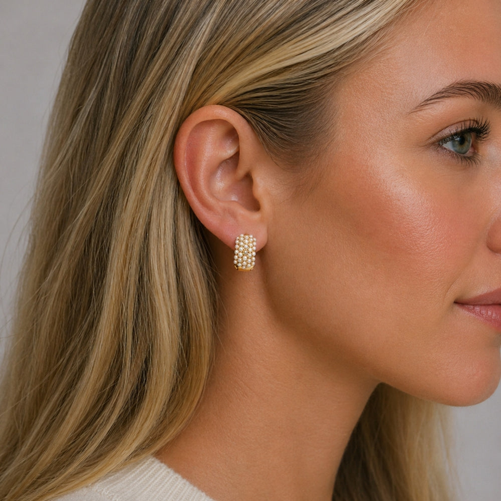 Oro Laminado Stud Earring, Gold Filled Style with Ivory Pearl, Polished, Golden Finish
