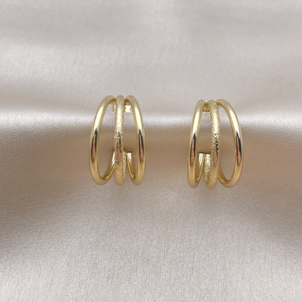 Oro Laminado Small Hoop, Gold Filled Style Matte Finish, Golden Finish