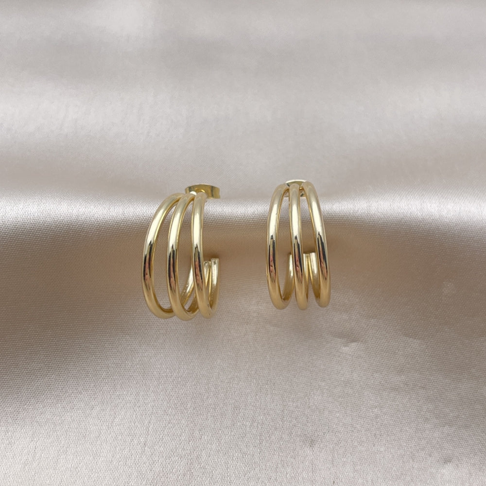 Oro Laminado Small Hoop, Gold Filled Style Polished, Golden Finish