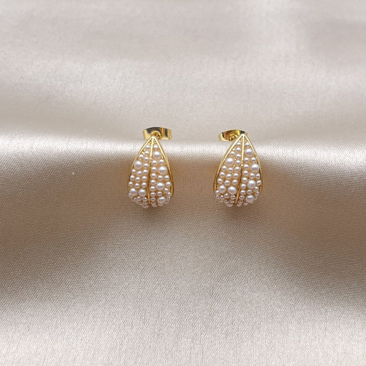 Oro Laminado Stud Earring, Gold Filled Style Leaf and Teardrop Design, with Ivory Pearl, Polished, Golden Finish
