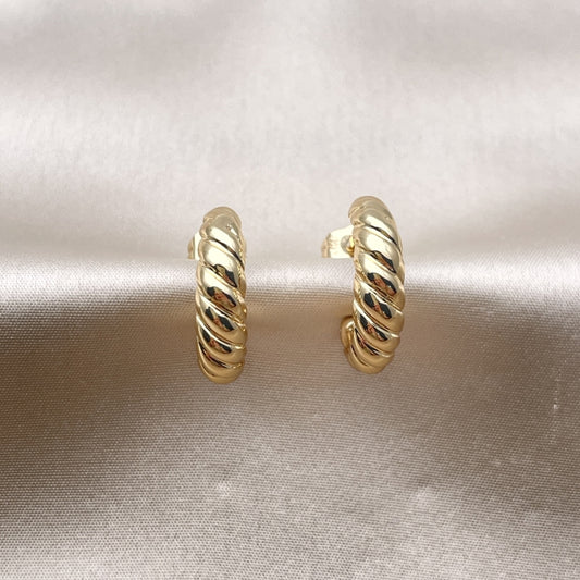 Oro Laminado Small Hoop, Gold Filled Style Diamond Cutting Finish, Golden Finish
