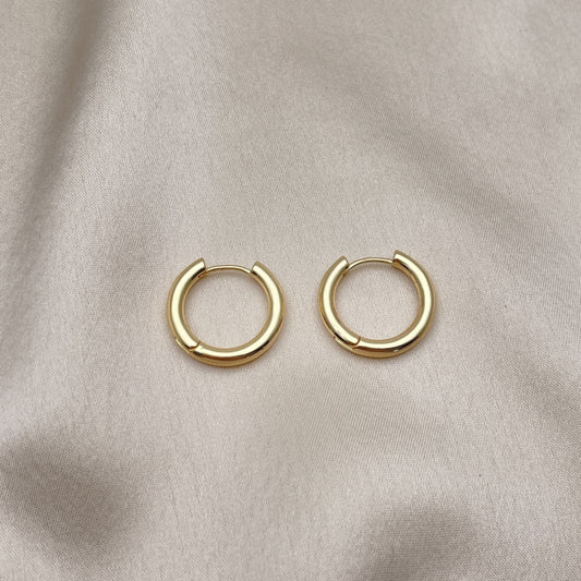 Oro Laminado Huggie Hoop, Gold Filled Style Polished, Golden Finish