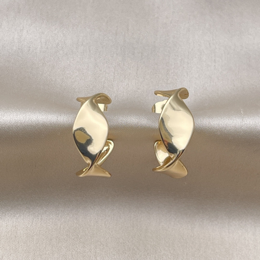 Oro Laminado Small Hoop, Gold Filled Style Twist Design, Polished, Golden Finish