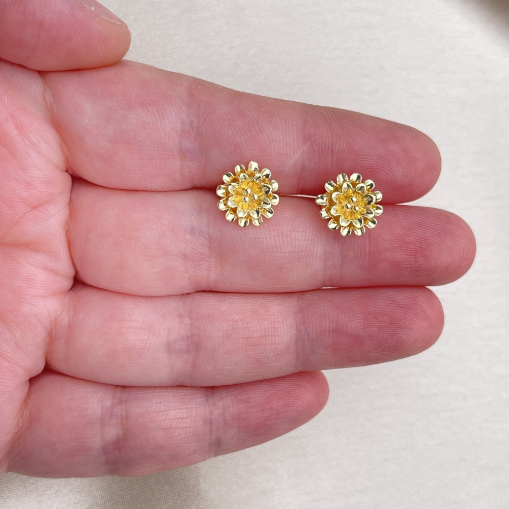 Oro Laminado Stud Earring, Gold Filled Style Flower Design, Polished, Golden Finish