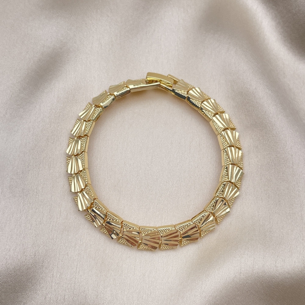 Oro Laminado Solid Bracelet, Gold Filled Style Diamond Cutting Finish, Golden Finish