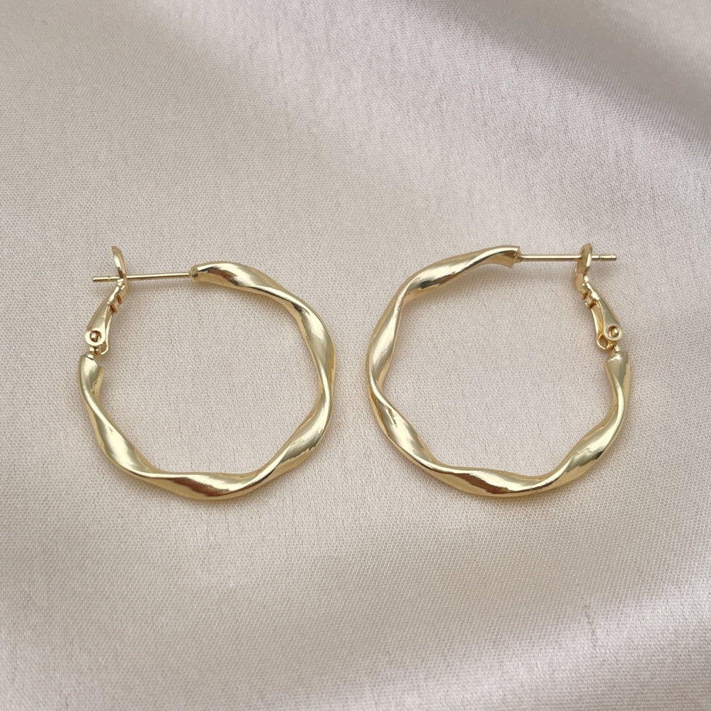 Oro Laminado Medium Hoop, Gold Filled Style Twist Design, Polished, Golden Finish