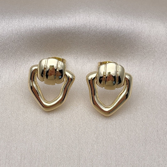 Oro Laminado Stud Earring, Gold Filled Style Polished, Golden Finish
