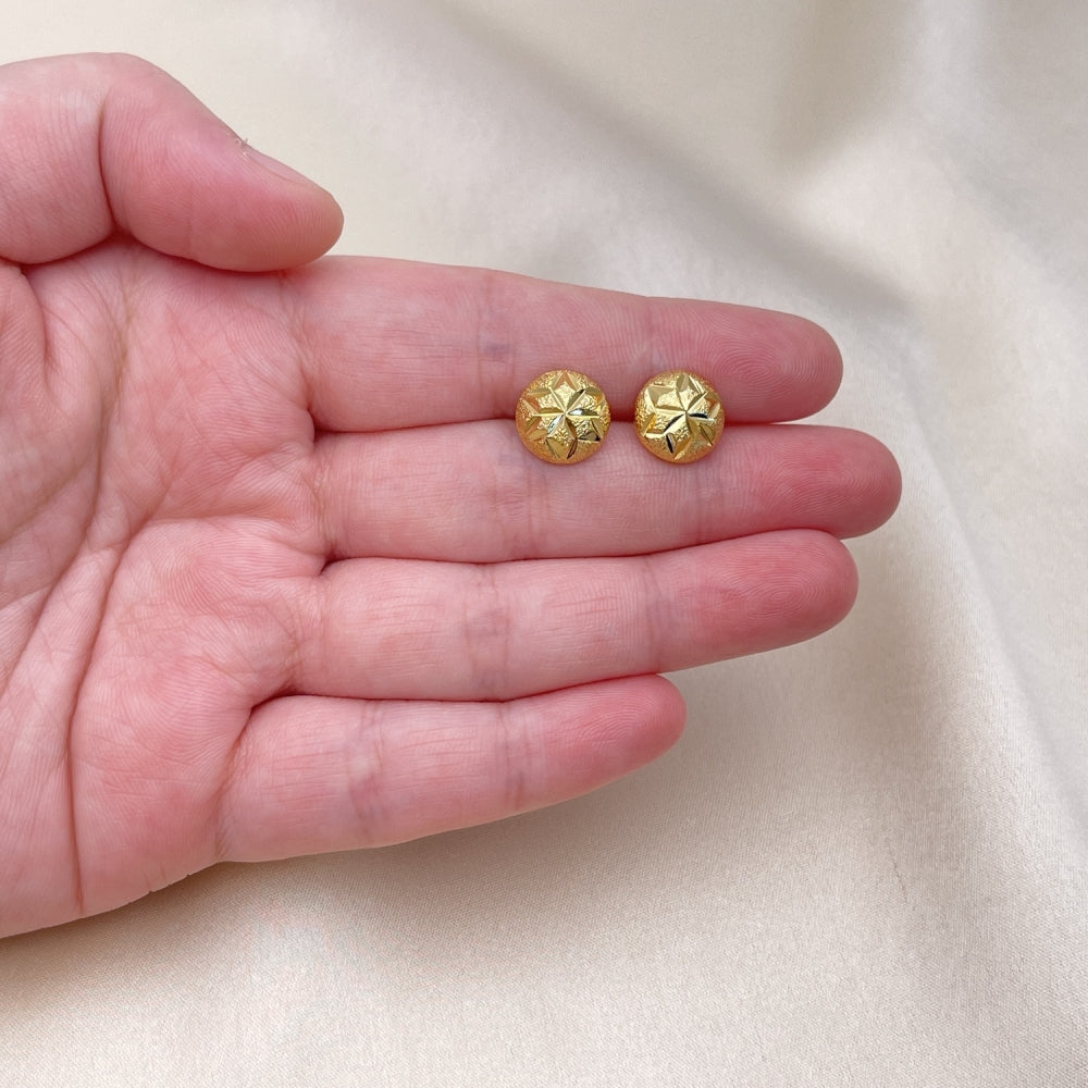 Oro Laminado Stud Earring, Gold Filled Style Star and Flower Design, Diamond Cutting Finish, Golden Finish