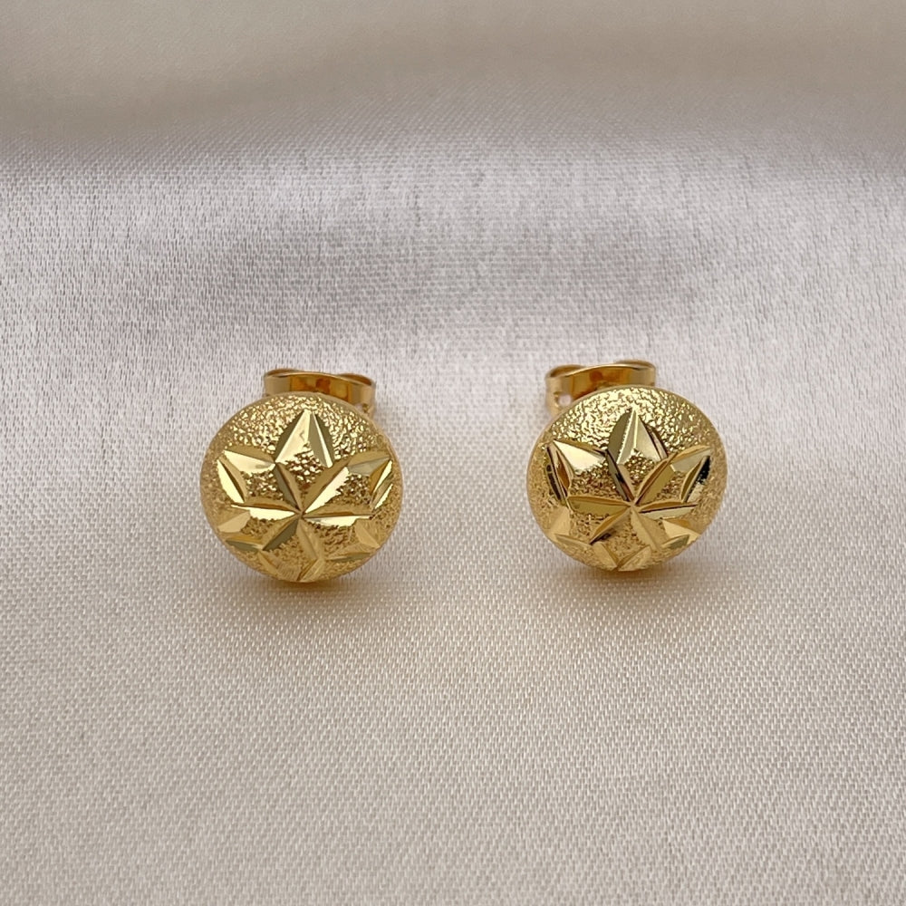 Oro Laminado Stud Earring, Gold Filled Style Star and Flower Design, Diamond Cutting Finish, Golden Finish
