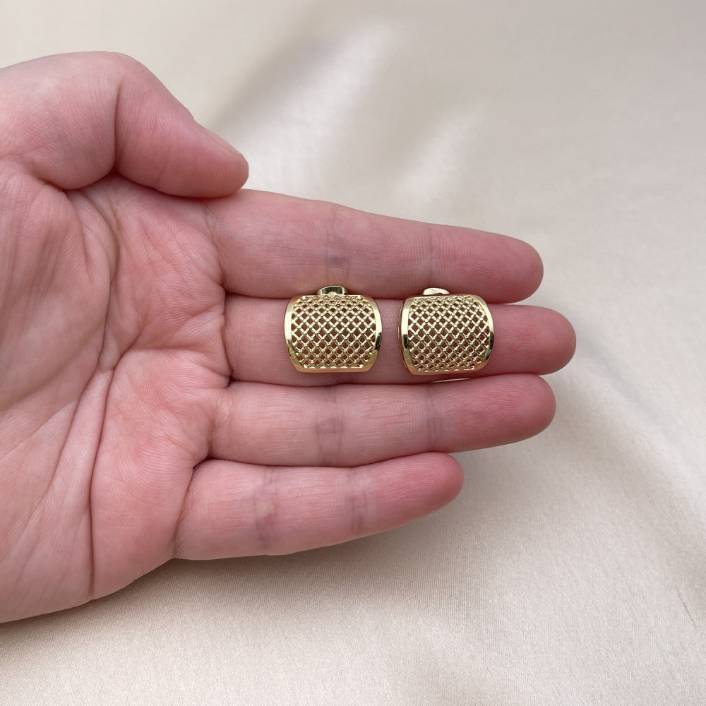 Oro Laminado Stud Earring, Gold Filled Style Polished, Golden Finish
