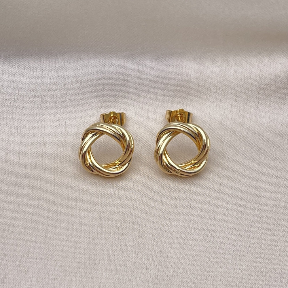Oro Laminado Stud Earring, Gold Filled Style Love Knot Design, Polished, Golden Finish