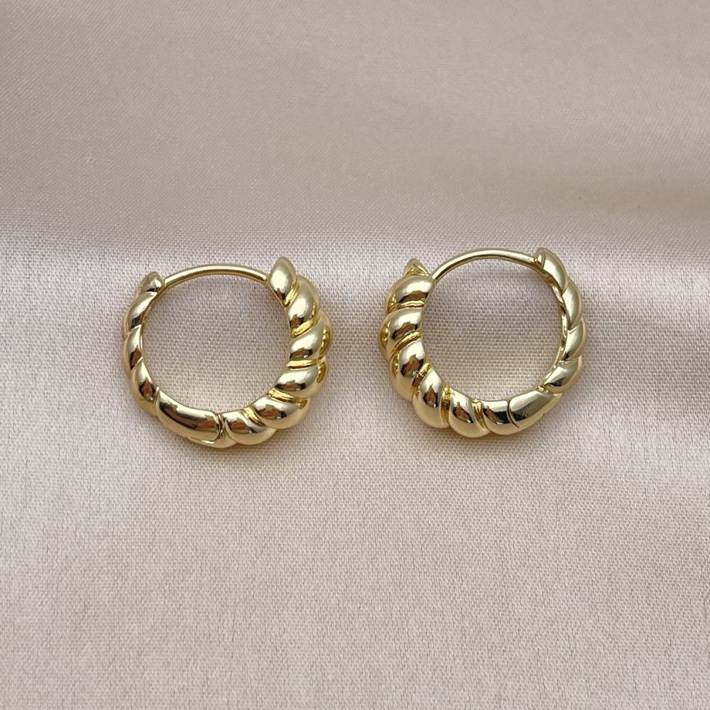 Oro Laminado Huggie Hoop, Gold Filled Style Twist Design, Polished, Golden Finish