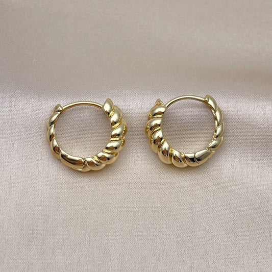Oro Laminado Huggie Hoop, Gold Filled Style Twist Design, Polished, Golden Finish