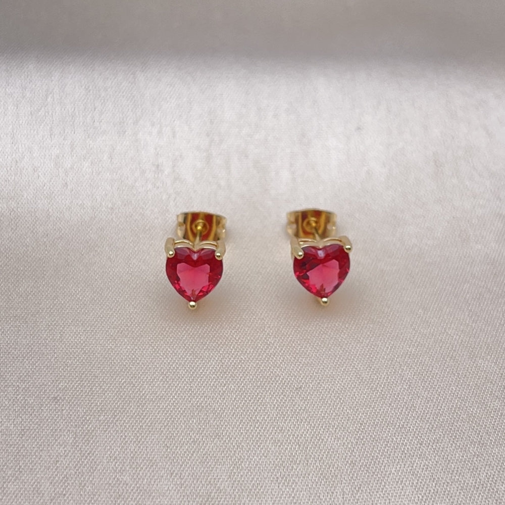 Oro Laminado Stud Earring, Gold Filled Style Heart Design, with Ruby Cubic Zirconia, Polished, Golden Finish