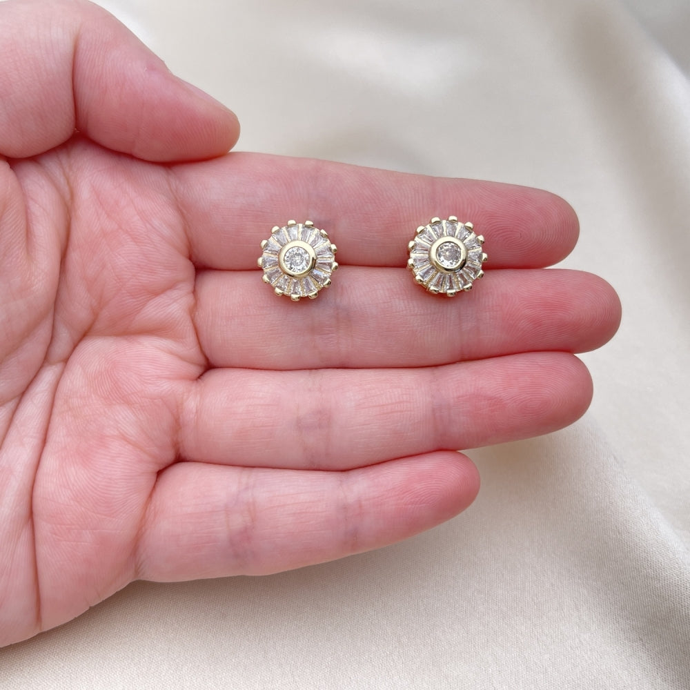 Oro Laminado Stud Earring, Gold Filled Style Baguette and Flower Design, with White Cubic Zirconia, Polished, Golden Finish