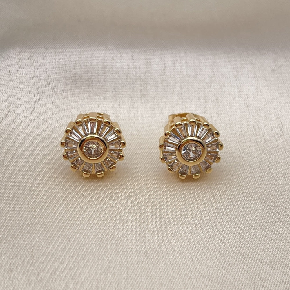 Oro Laminado Stud Earring, Gold Filled Style Baguette and Flower Design, with White Cubic Zirconia, Polished, Golden Finish
