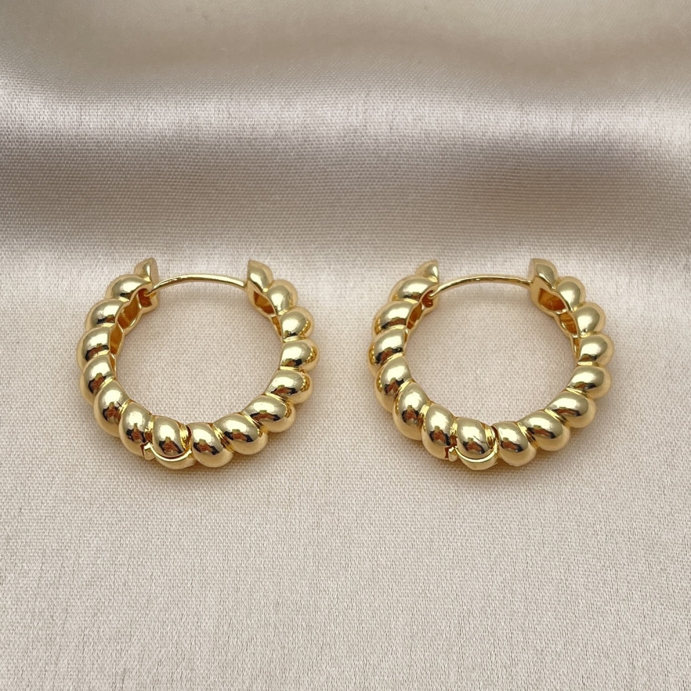 Oro Laminado Huggie Hoop, Gold Filled Style Twist Design, Polished, Golden Finish