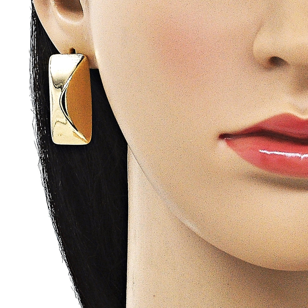 Oro Laminado Stud Earring, Gold Filled Style Polished, Golden Finish