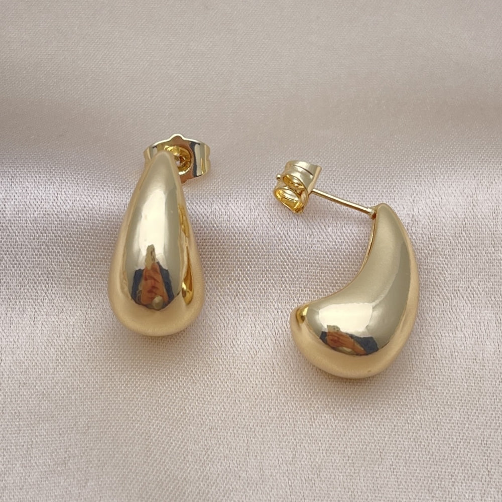 Oro Laminado Stud Earring, Gold Filled Style Polished, Golden Finish