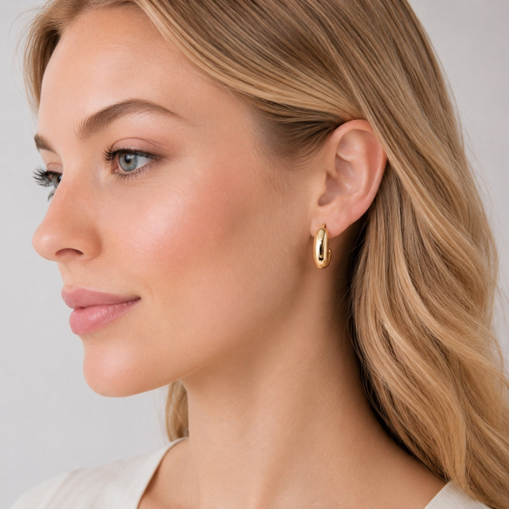 Oro Laminado Stud Earring, Gold Filled Style Polished, Golden Finish