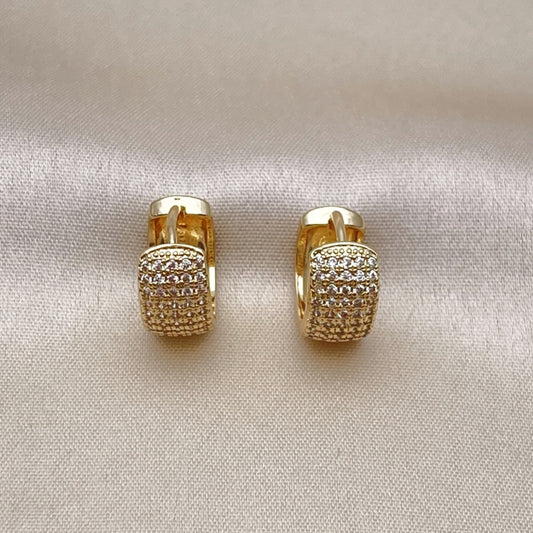 Oro Laminado Huggie Hoop, Gold Filled Style Cluster Design, with White Micro Pave, Polished, Golden Finish