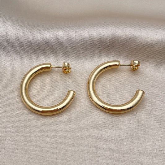 Oro Laminado Medium Hoop, Gold Filled Style Polished, Golden Finish