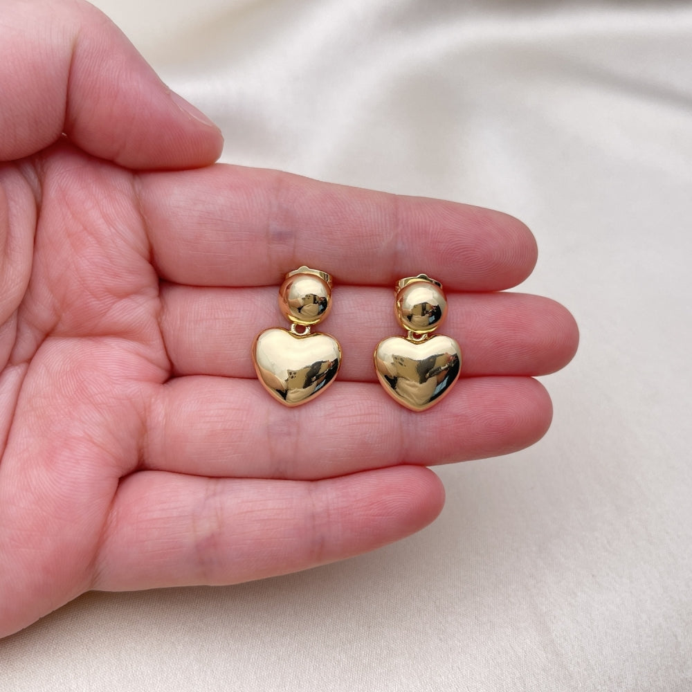 Oro Laminado Stud Earring, Gold Filled Style Heart and Ball Design, Polished, Golden Finish