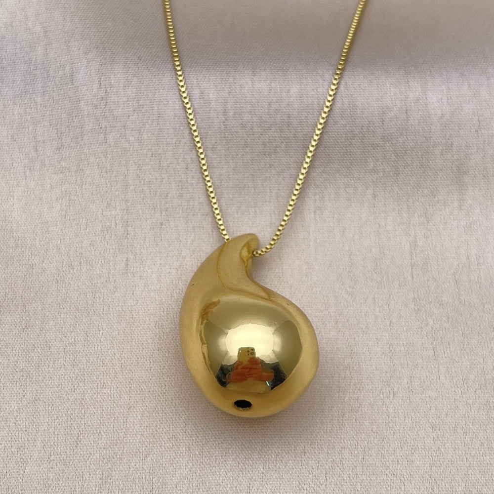 Oro Laminado Pendant Necklace, Gold Filled Style Teardrop Design, Polished, Golden Finish