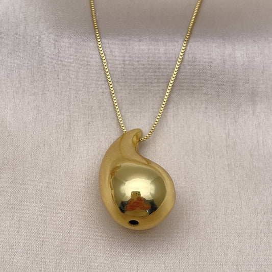 Oro Laminado Pendant Necklace, Gold Filled Style Teardrop Design, Polished, Golden Finish