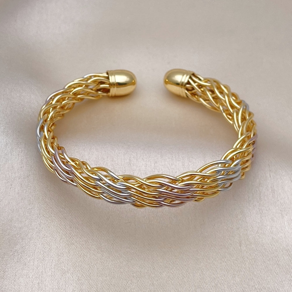 Oro Laminado Individual Bangle, Gold Filled Style Twist Design, Polished, Tricolor