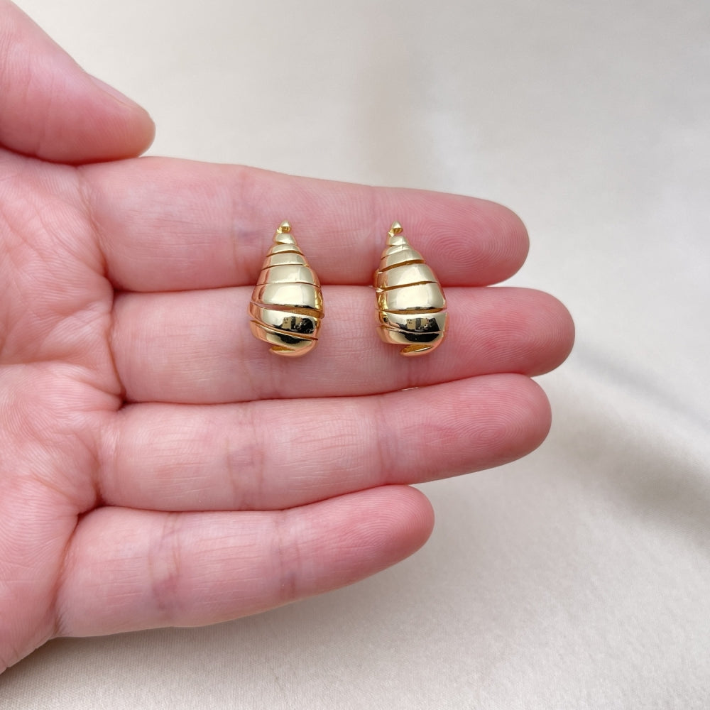 Oro Laminado Stud Earring, Gold Filled Style Teardrop and Twist Design, Polished, Golden Finish