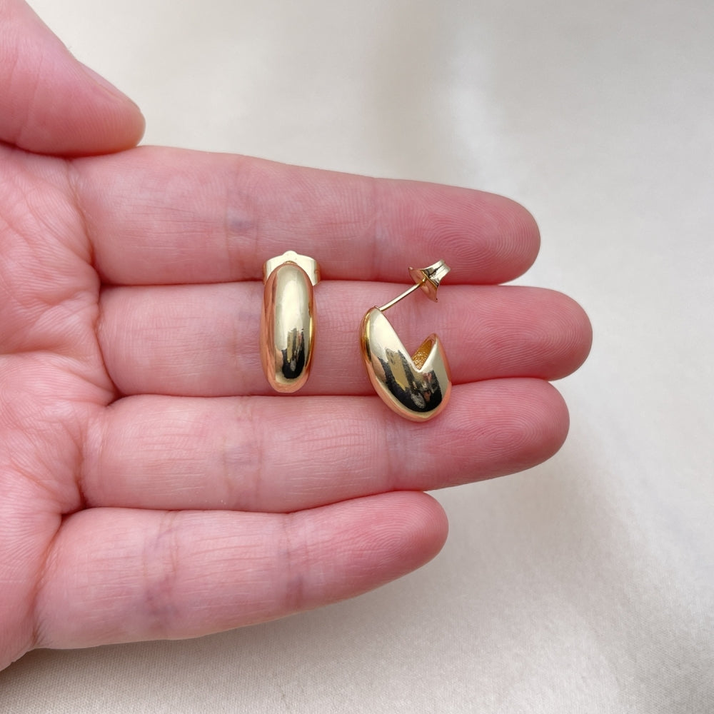 Oro Laminado Stud Earring, Gold Filled Style Polished, Golden Finish