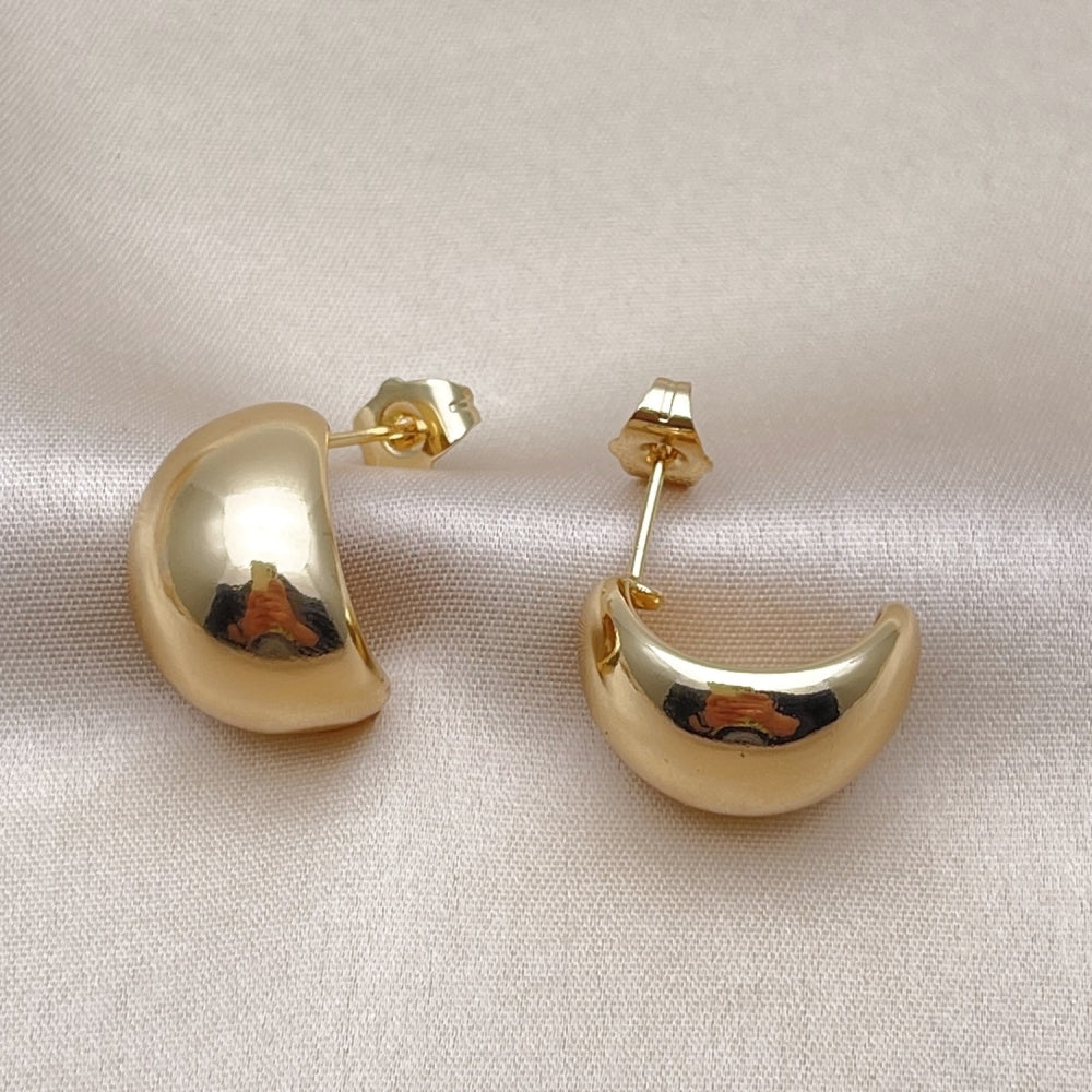 Oro Laminado Stud Earring, Gold Filled Style Polished, Golden Finish