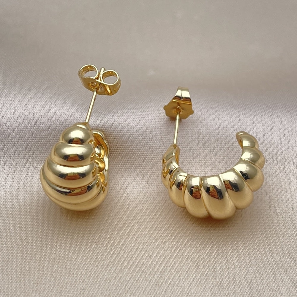 Oro Laminado Small Hoop, Gold Filled Style Polished, Golden Finish