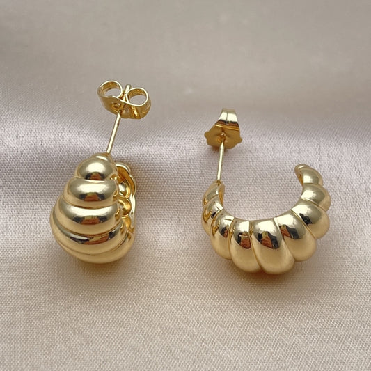 Oro Laminado Small Hoop, Gold Filled Style Polished, Golden Finish