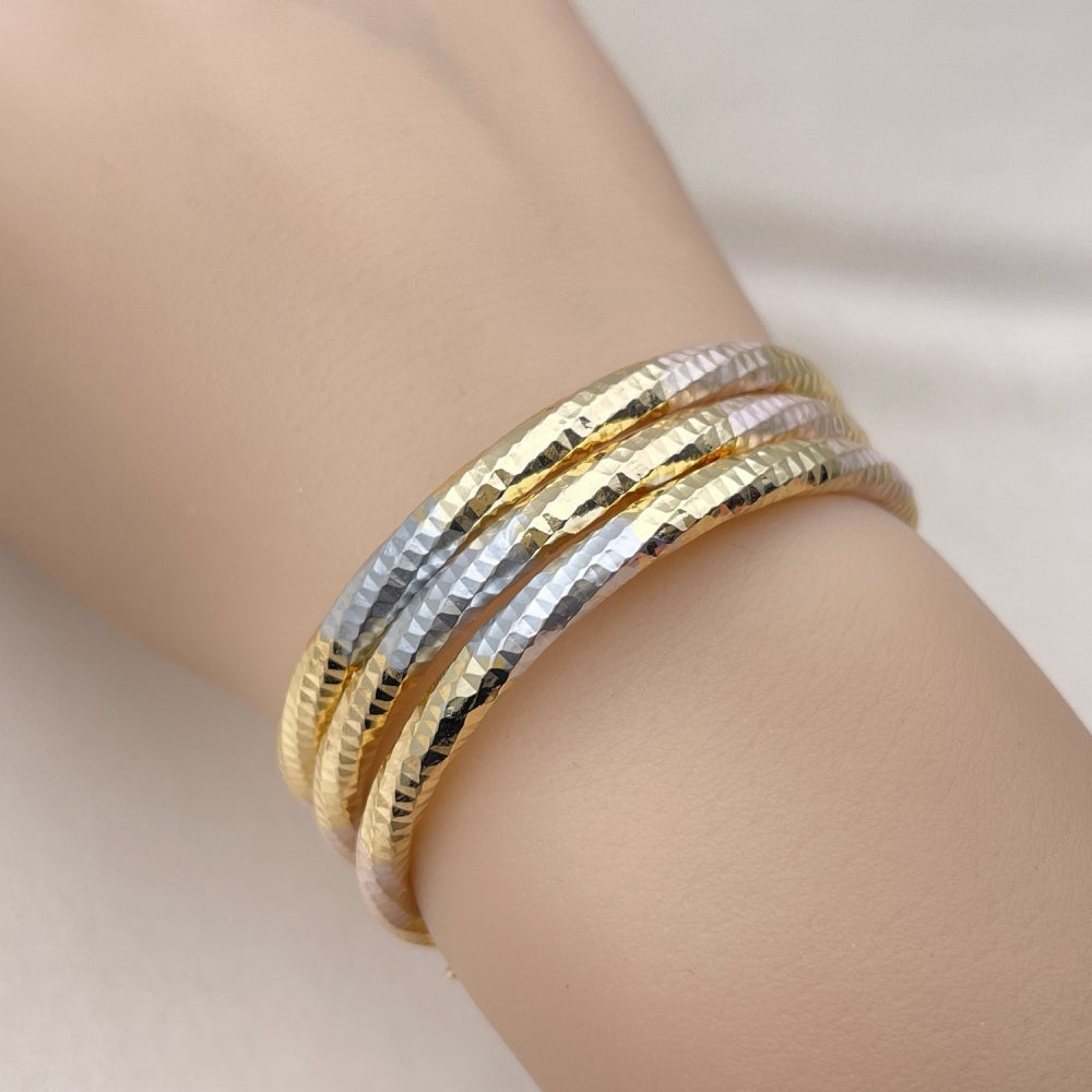 Oro Laminado Trio Bangle, Gold Filled Style Hollow Design, Diamond Cutting Finish, Golden Finish