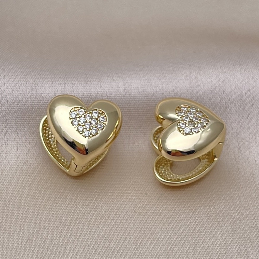Oro Laminado Huggie Hoop, Gold Filled Style Heart Design, with White Micro Pave, Polished, Golden Finish