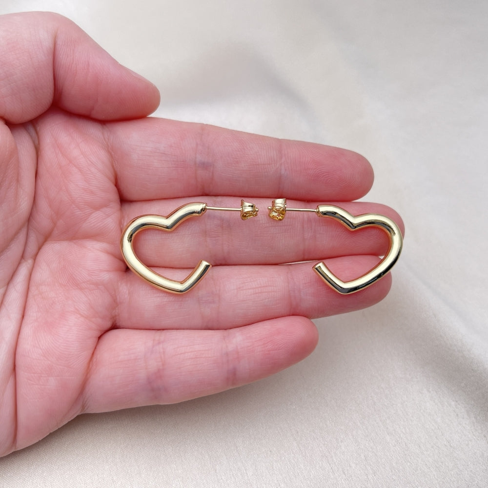 Oro Laminado Stud Earring, Gold Filled Style Heart Design, Polished, Golden Finish